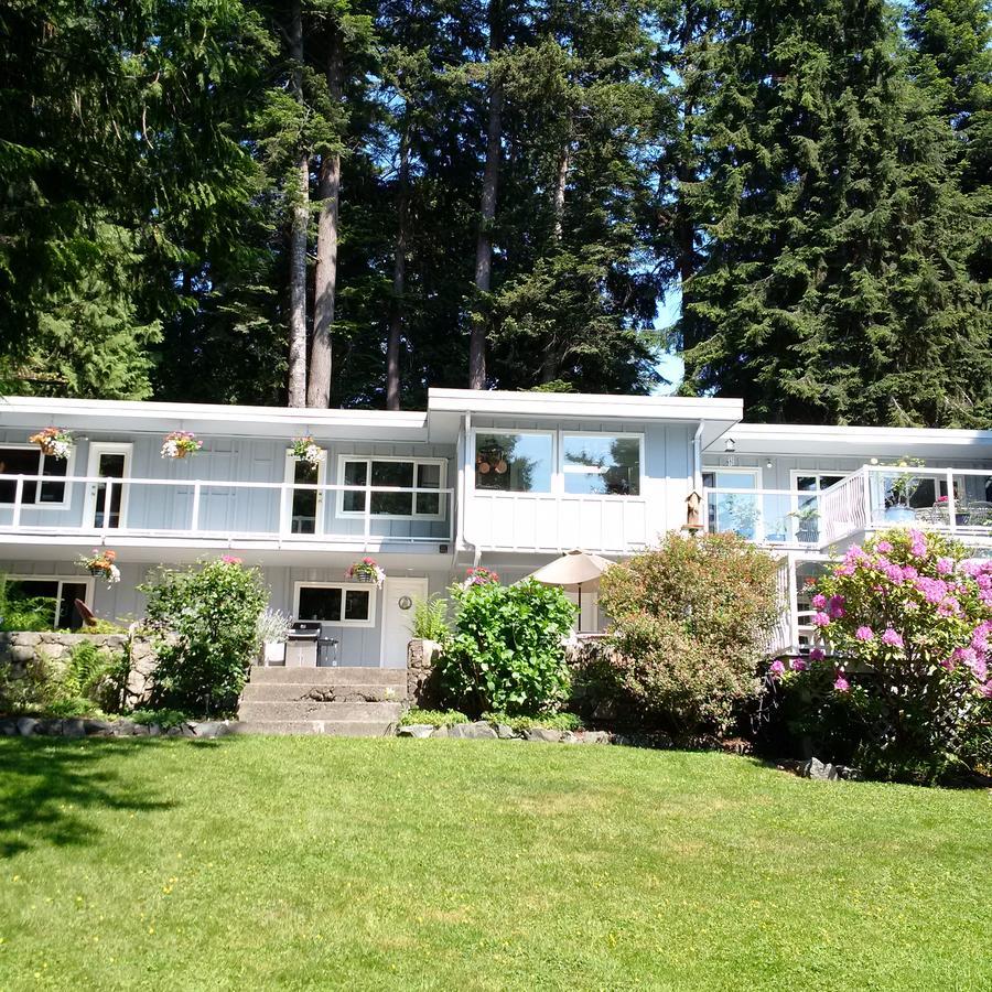 Bed and Breakfast Caprice Roberts Creek Esterno foto